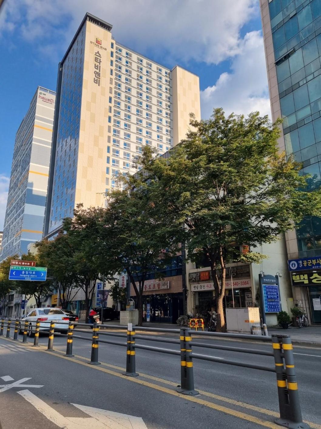 Daegu Star B&B Dsr Hotel Lily Guestroom Zewnętrze zdjęcie