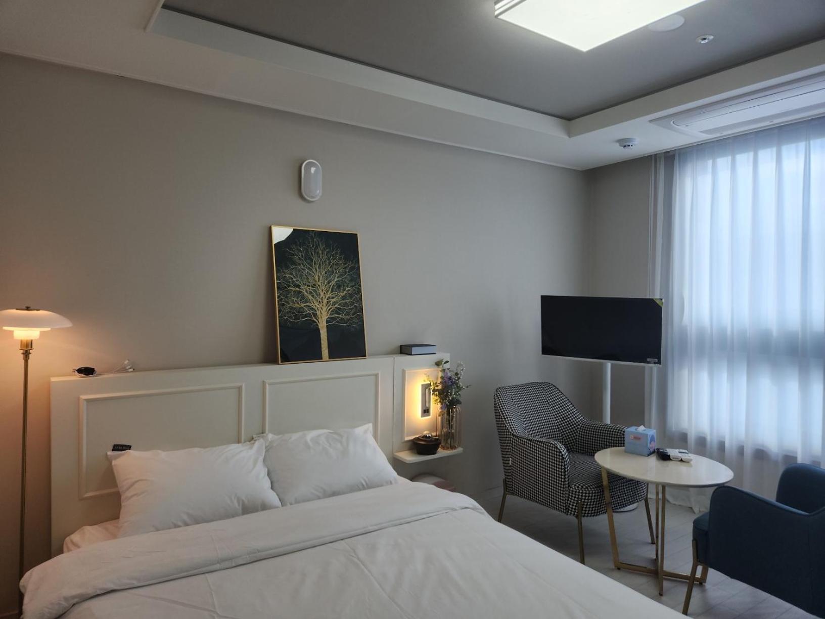 Daegu Star B&B Dsr Hotel Lily Guestroom Zewnętrze zdjęcie